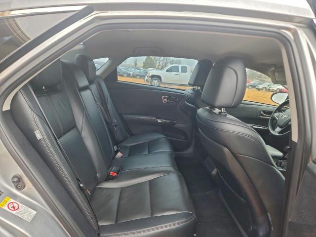 Toyota Avalon Xle Image 8