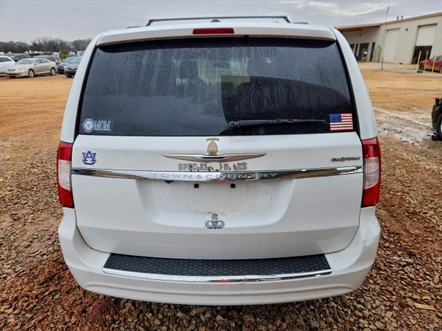 Chrysler Minivan Touring Image 4