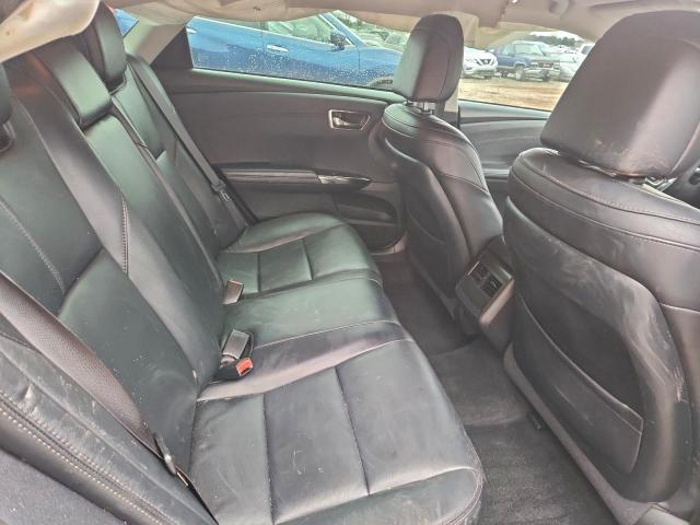 Toyota Avalon Xle Image 3