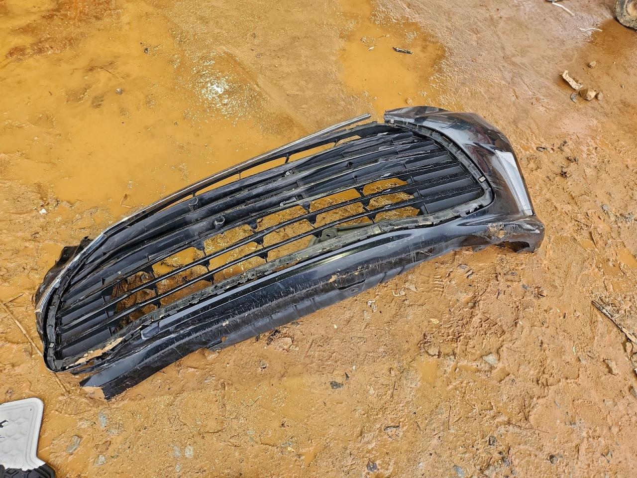 Toyota Avalon Xle Image 8