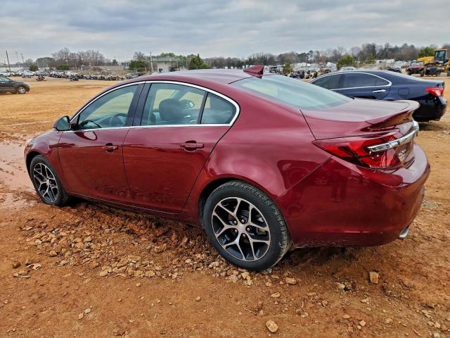 Buick Regal Sport Touring Image 10