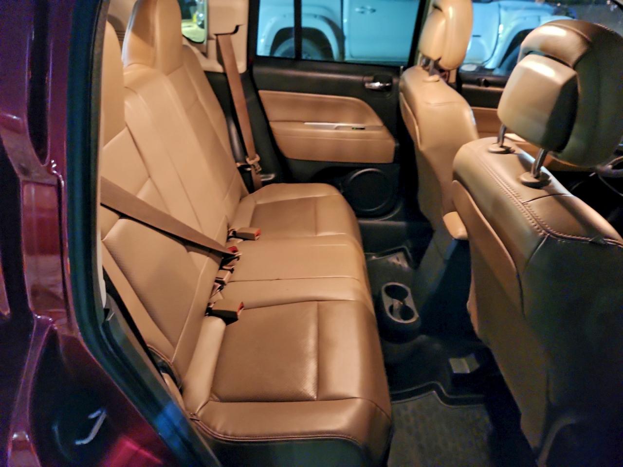 Jeep Compass Latitude Image 9