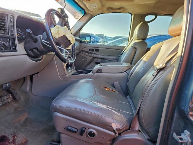 Chevrolet Silverado K1500 Image 3