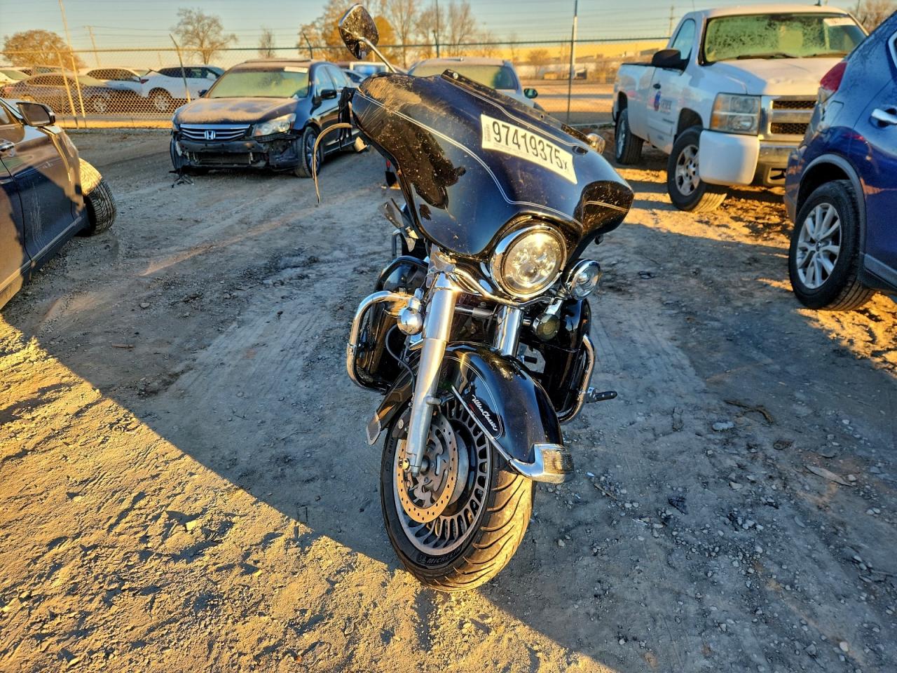 Harley-Davidson Fl Image 4