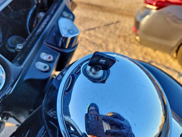 Harley-Davidson Fl Image 7