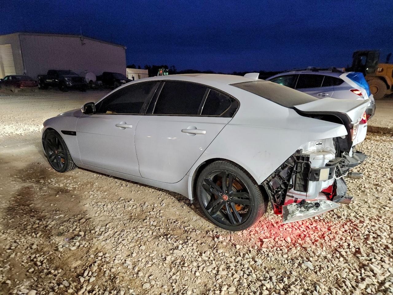 Jaguar XE Prestige Image 5