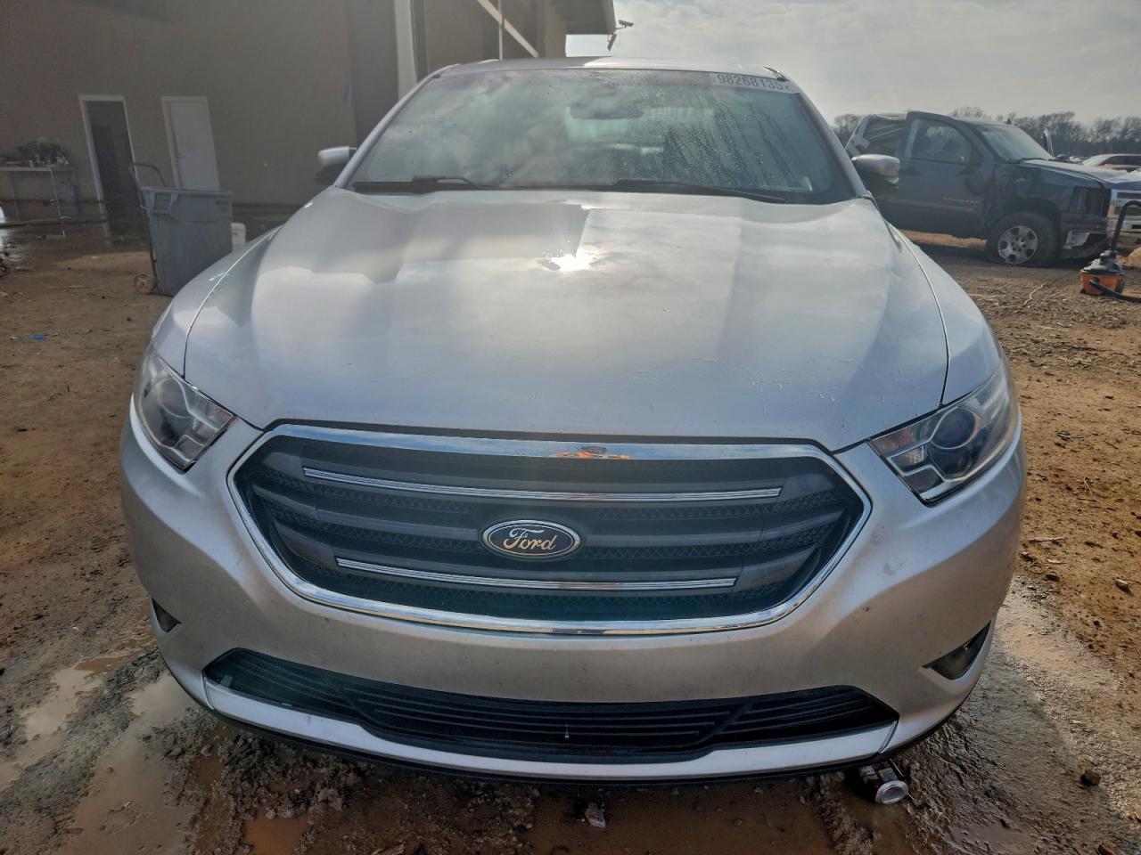 Ford Taurus Sel Image 3