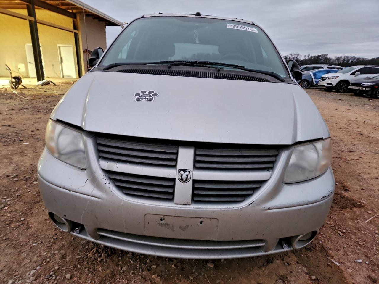 Dodge Caravan Sxt Image 4