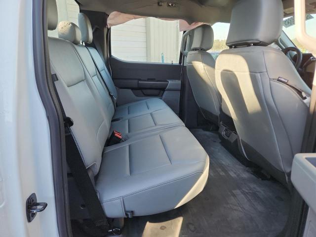 Ford F-150 Xl Image 12