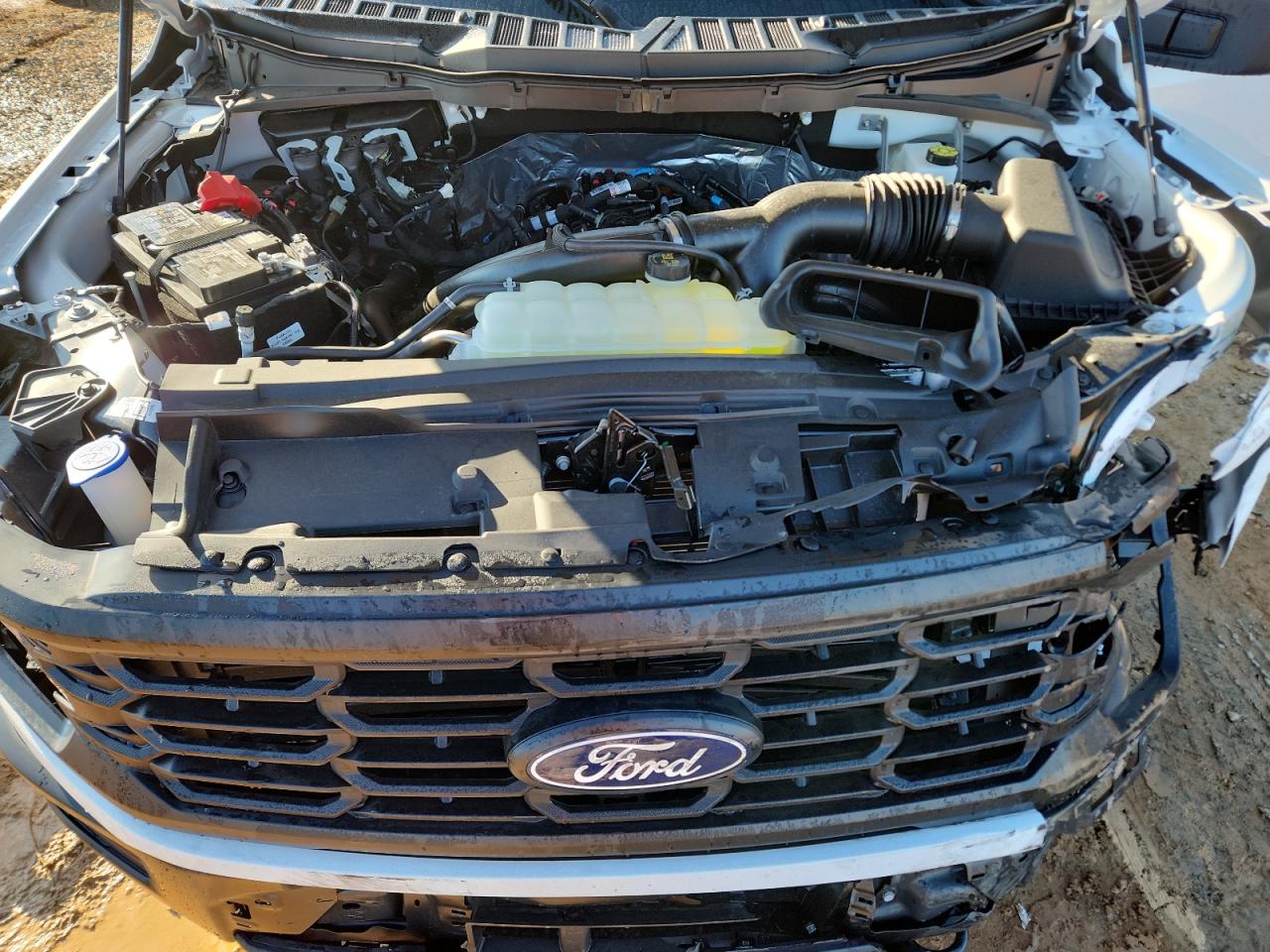 Ford F-150 Xl Image 13