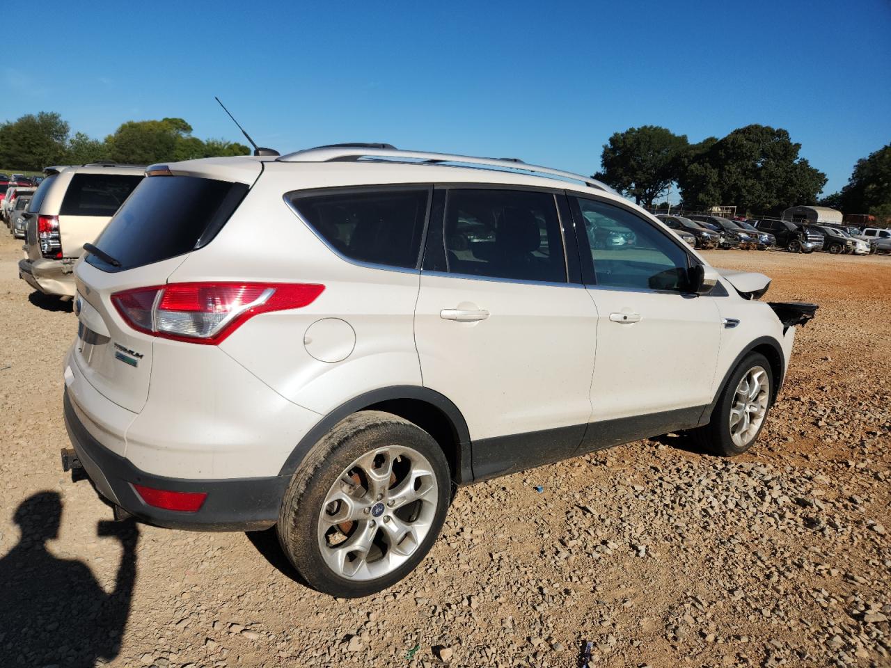 Ford Escape Titanium Image 12