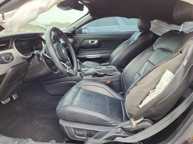 Ford Mustang Image 2