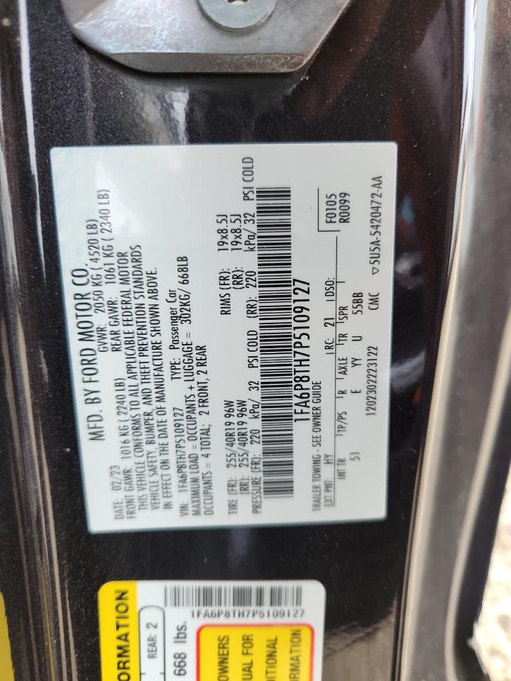 Ford Mustang Image 3