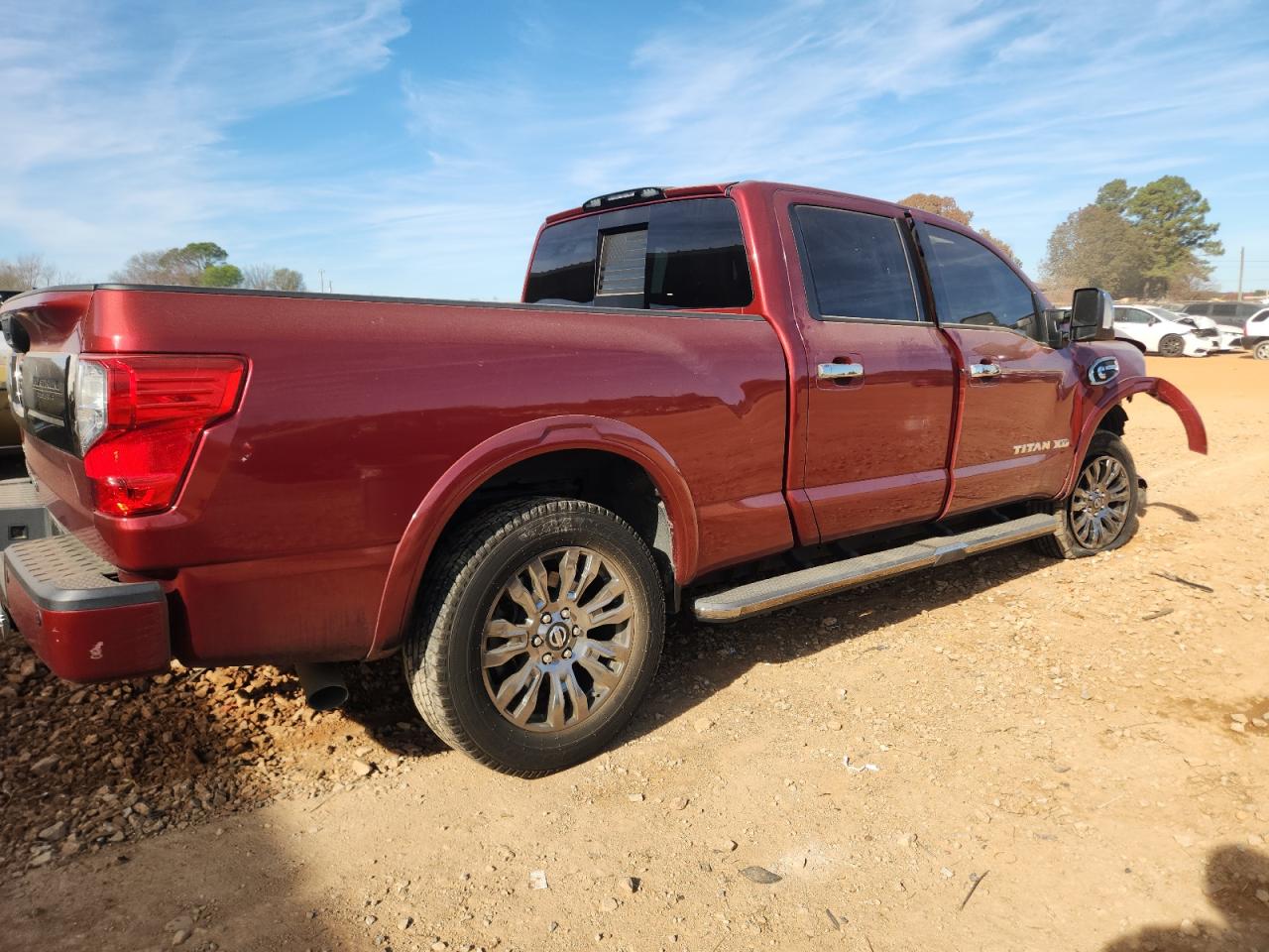 Nissan Titan Sl Image 7