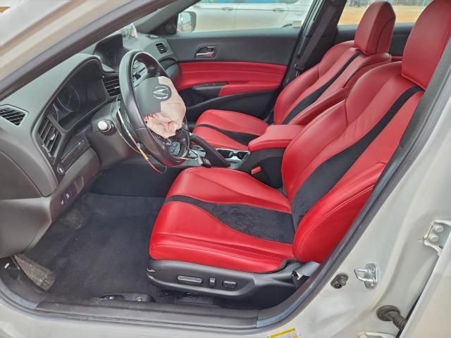 Acura ILX Premium A-spec Image 4