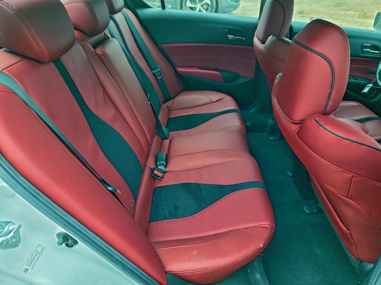 Acura ILX Premium A-spec Image 10