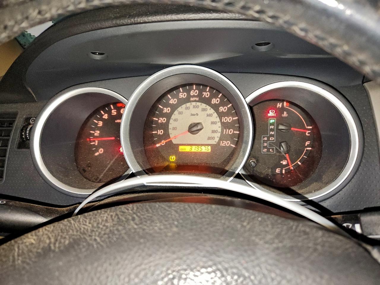 Toyota Tacoma Double Cab Prerunner Image 4