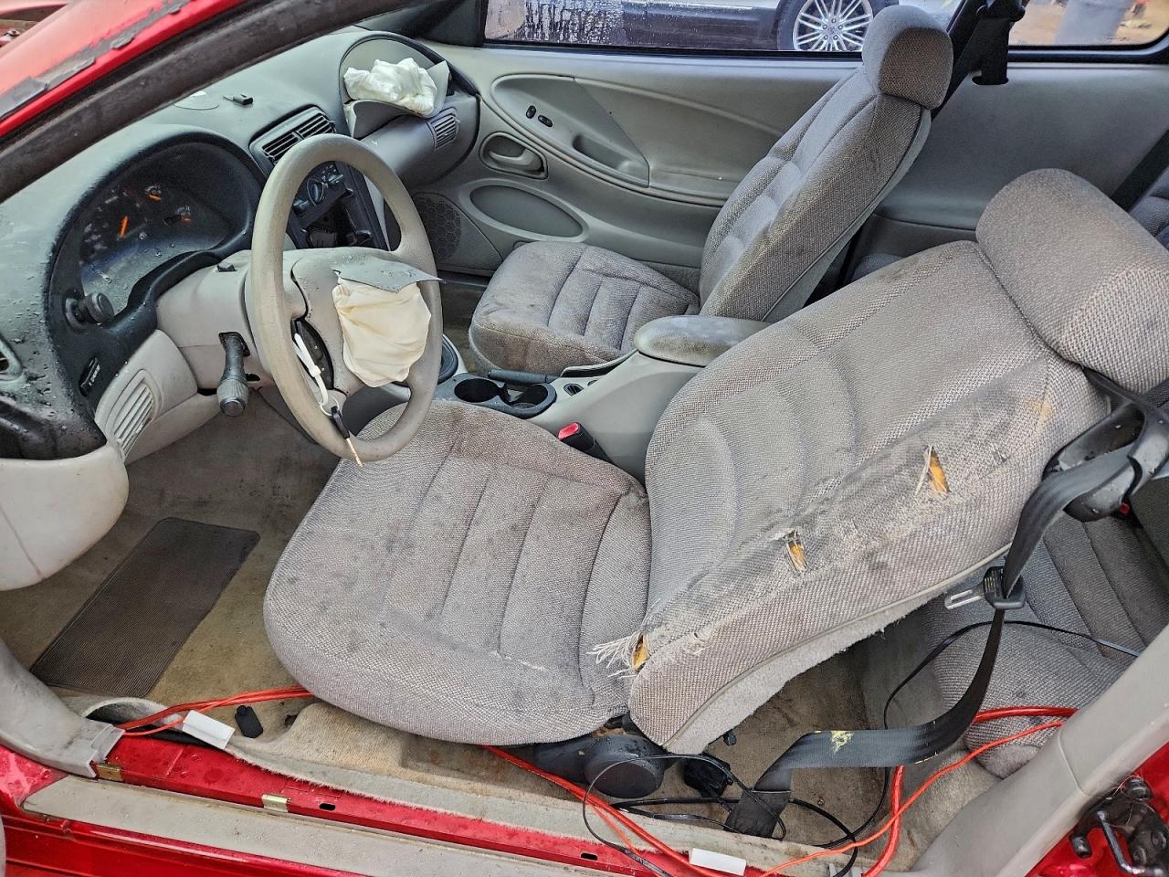 Ford Mustang Image 11