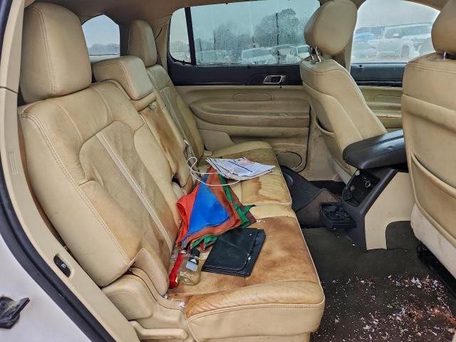 Lincoln MKT Image 8