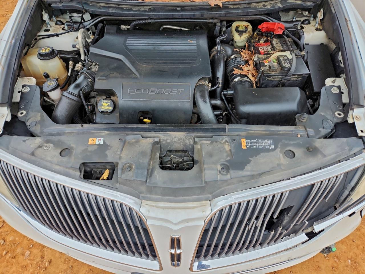 Lincoln MKT Image 11