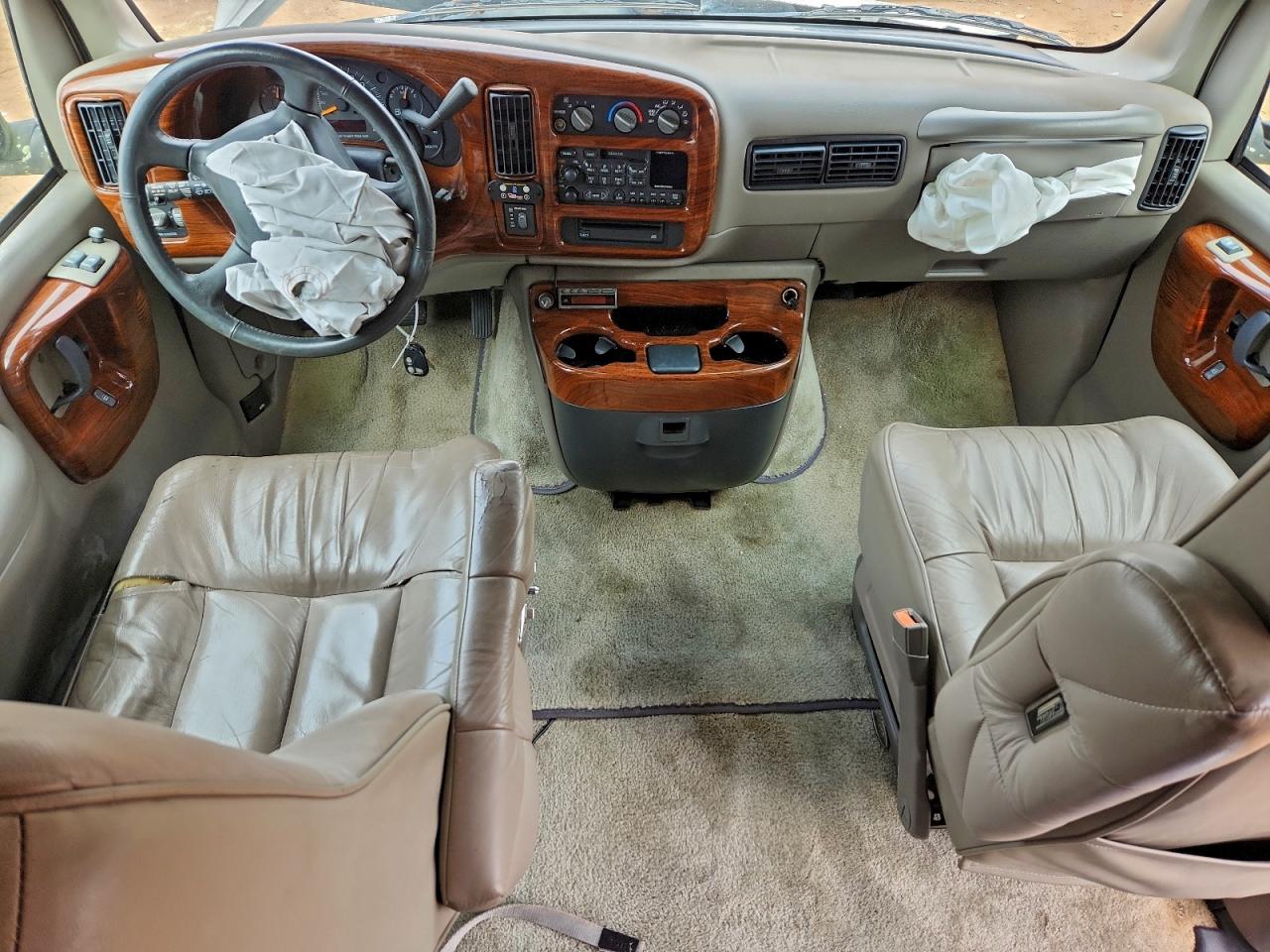 GMC Savana Rv G1500 Image 10