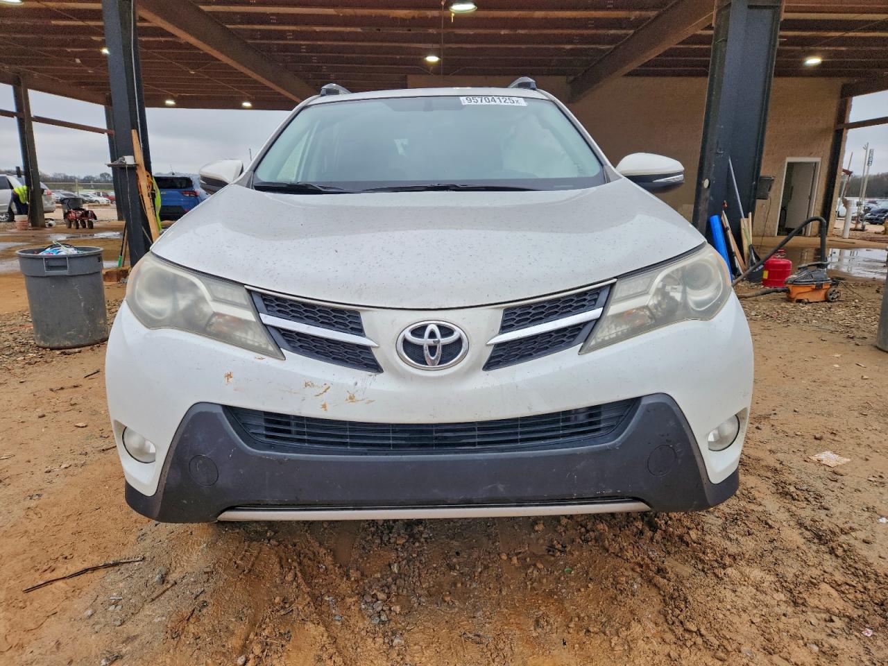 Toyota RAV4 Xle Image 12