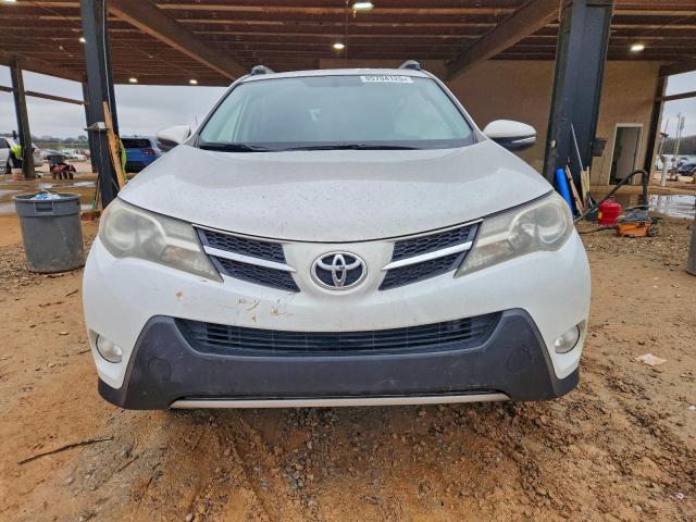 Toyota RAV4 Xle Image 12