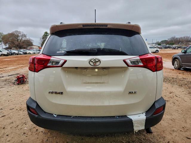 Toyota RAV4 Xle Image 5