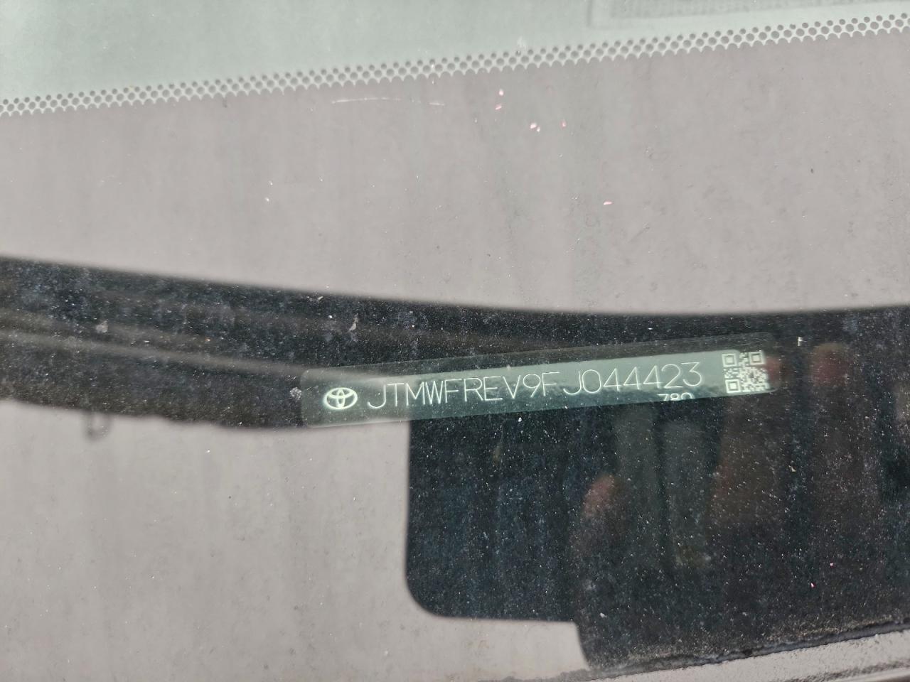 Toyota RAV4 Xle Image 2