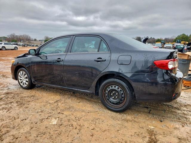 Toyota Corolla Base Image 11