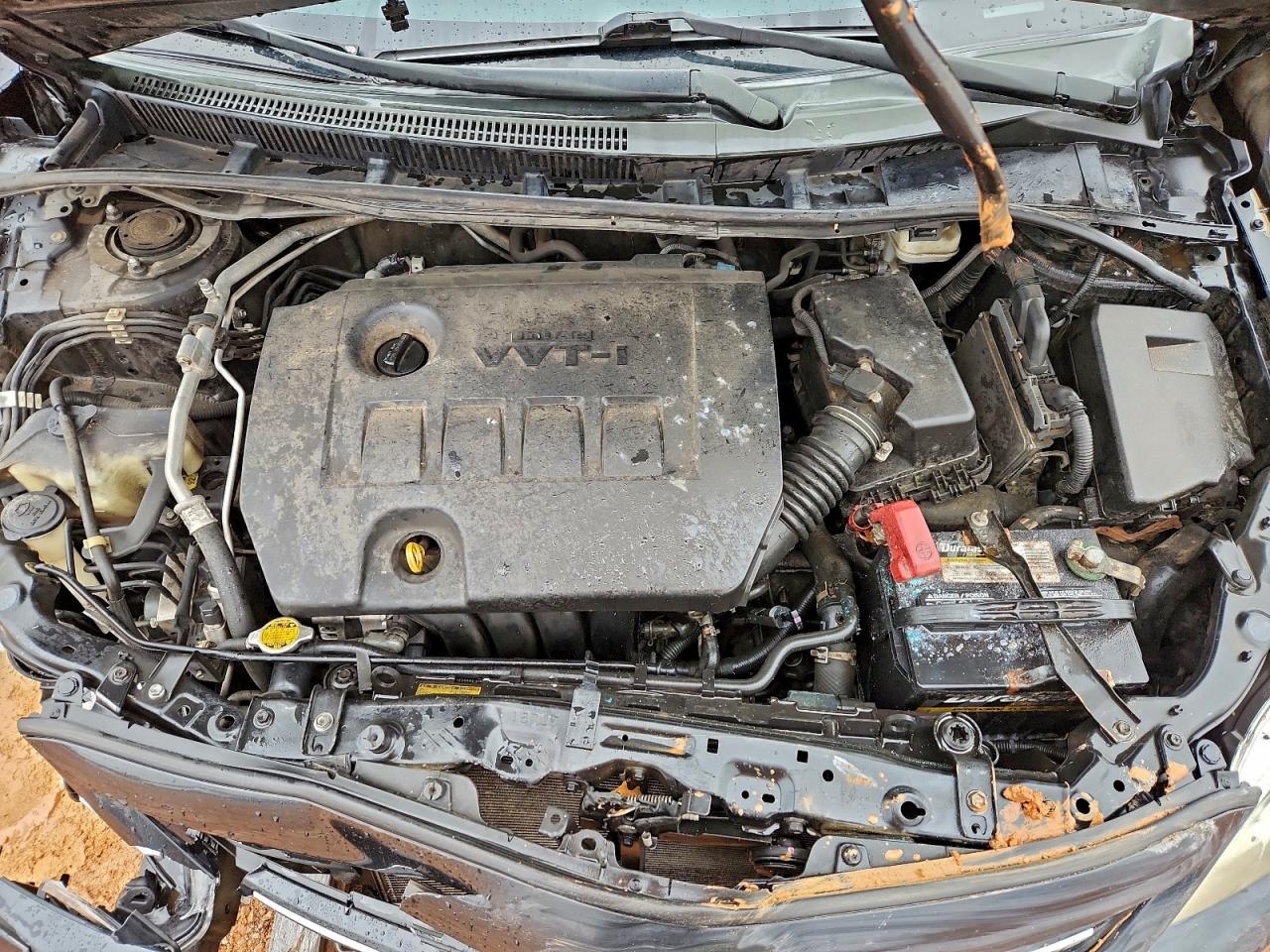 Toyota Corolla Base Image 8