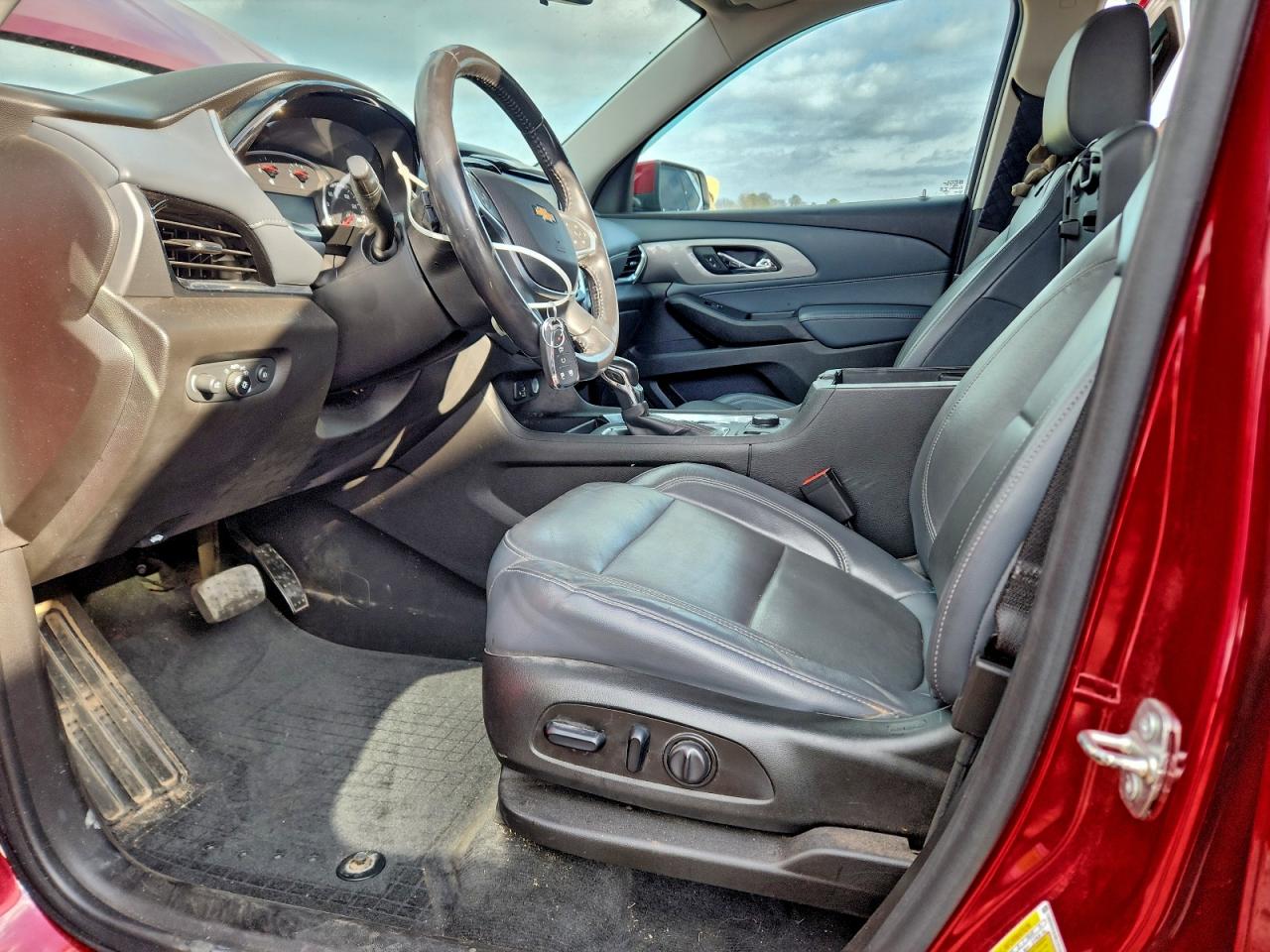 Chevrolet Traverse Lt Image 9