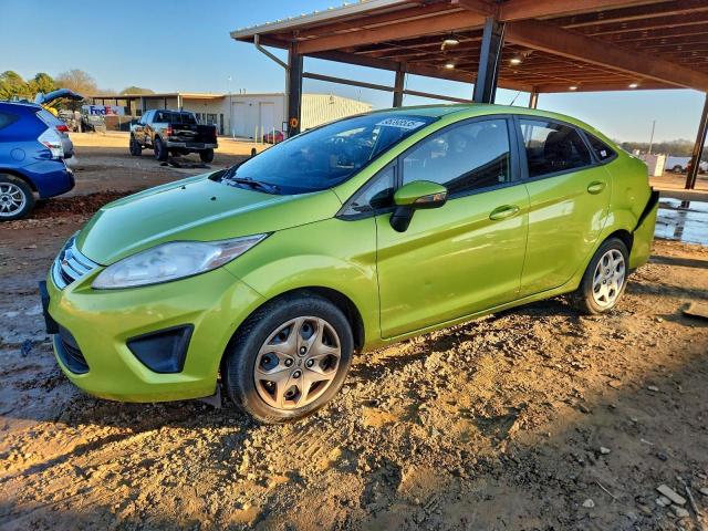  Salvage Ford Fiesta
