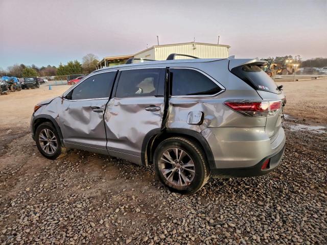 Toyota Highlander Xle Image 2