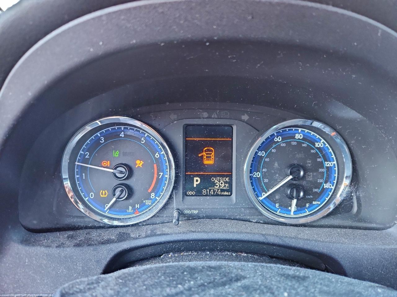 Toyota Corolla L Image 7