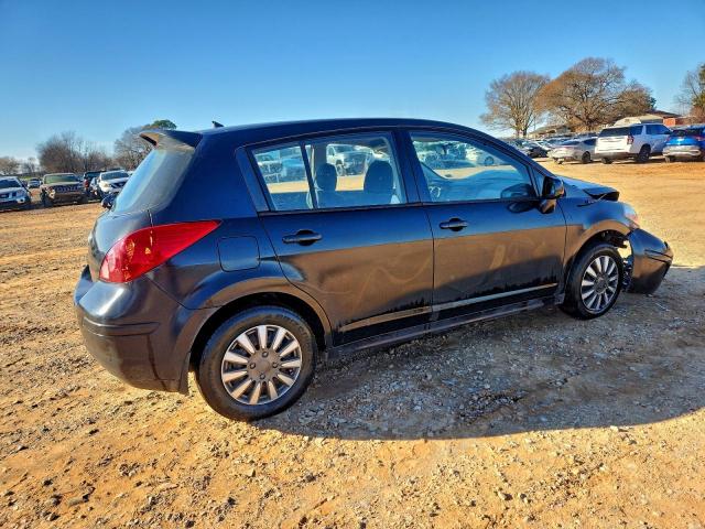 Nissan Versa S Image 3