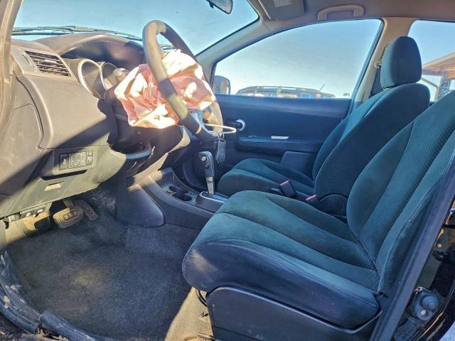 Nissan Versa S Image 5