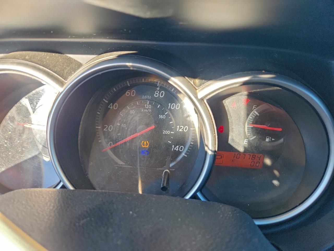 Nissan Versa S Image 9