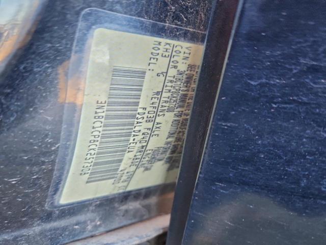 Nissan Versa S Image 11