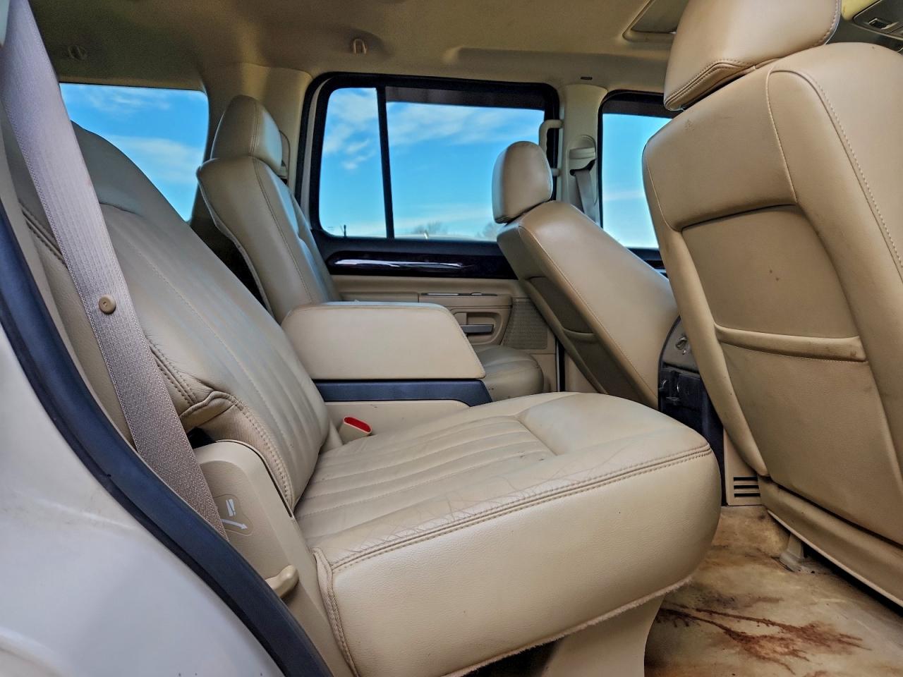 Lincoln Aviator Image 13