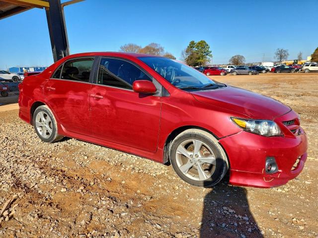 Toyota Corolla Base Image 8