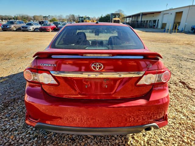 Toyota Corolla Base Image 2