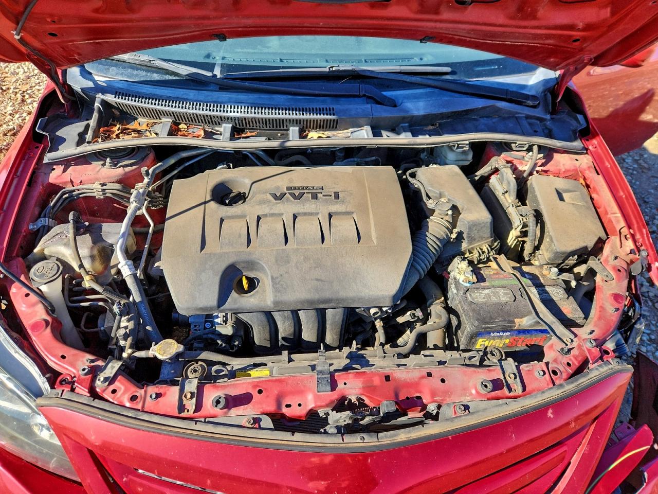 Toyota Corolla Base Image 11