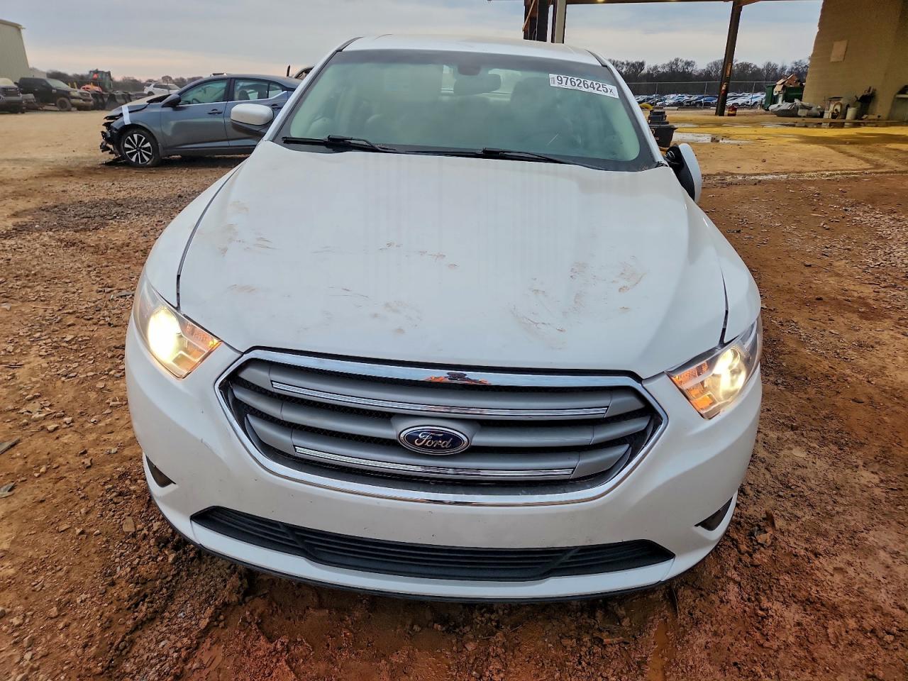 Ford Taurus Sel Image 8