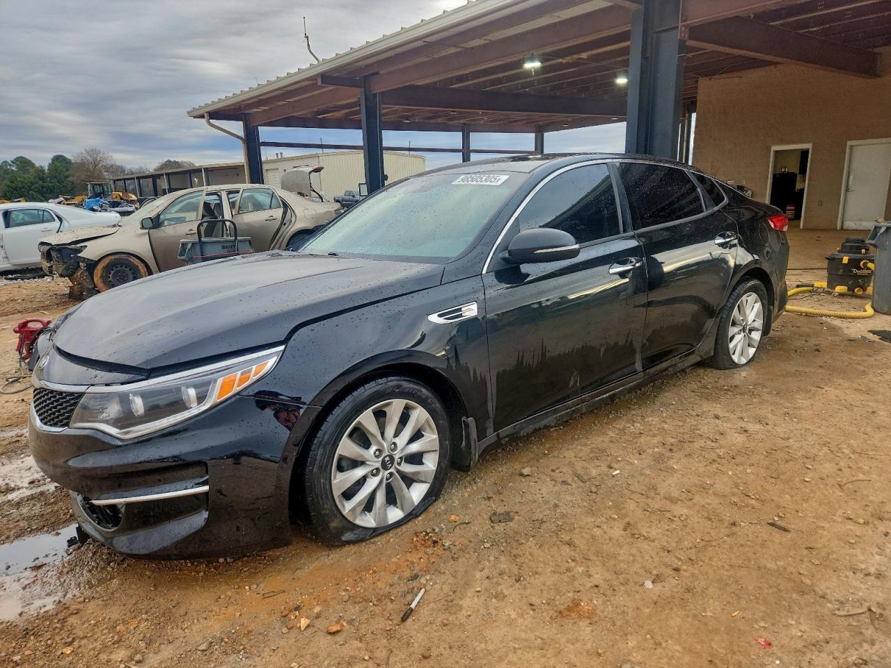 Kia Optima Ex Image 1