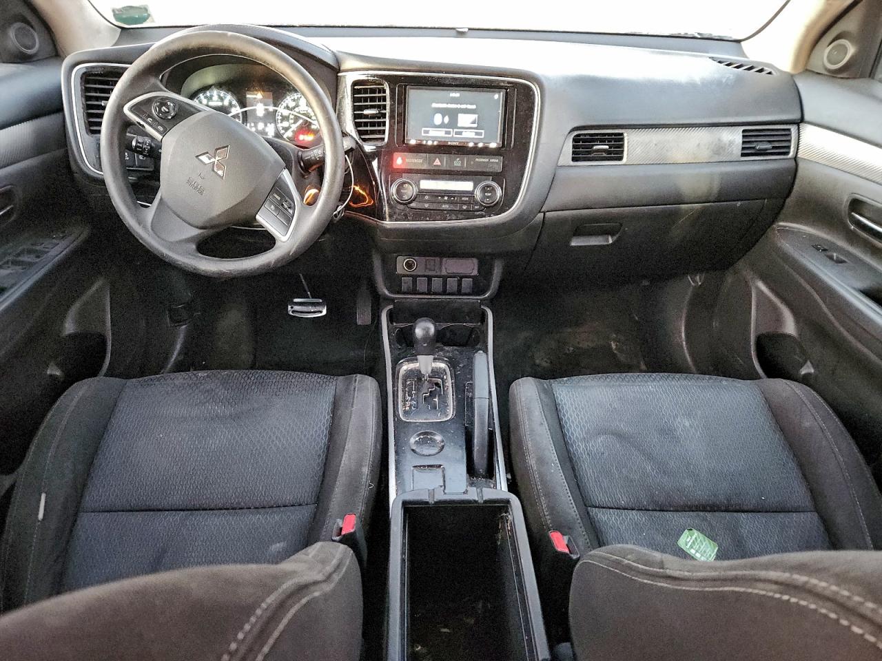 Mitsubishi Outlander Es Image 9