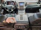 GMC Yukon Denali Image 9