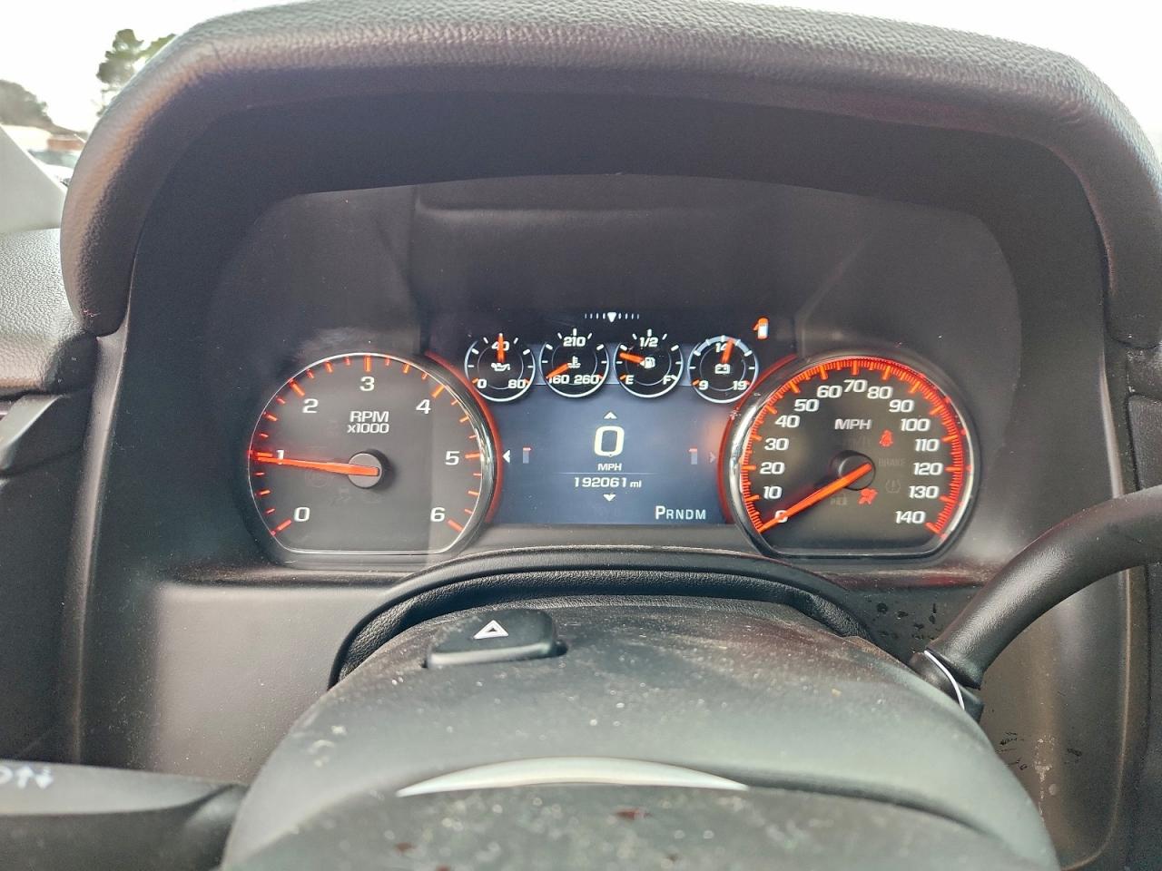 GMC Yukon Denali Image 4