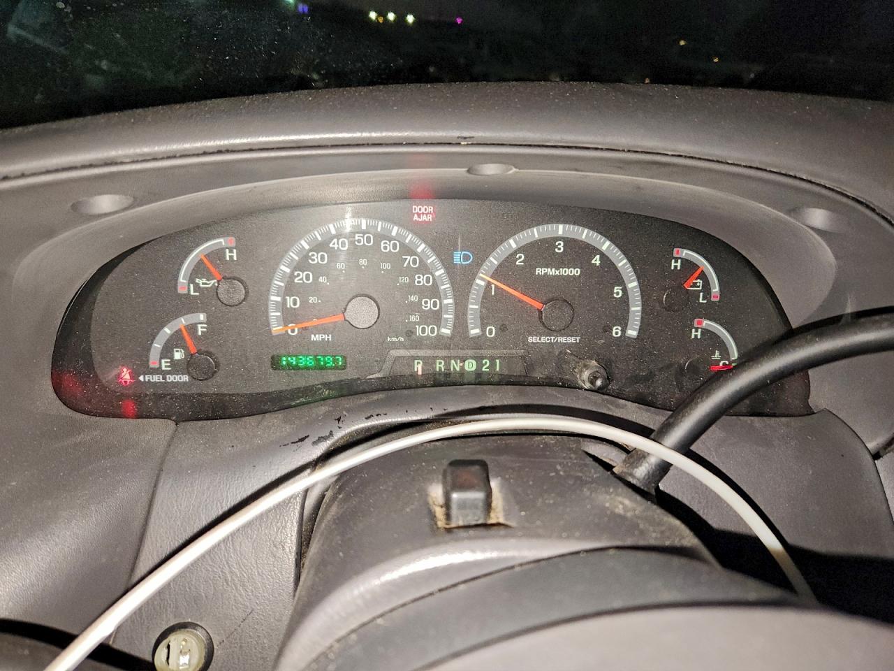 Ford F-150 Supercrew Image 8