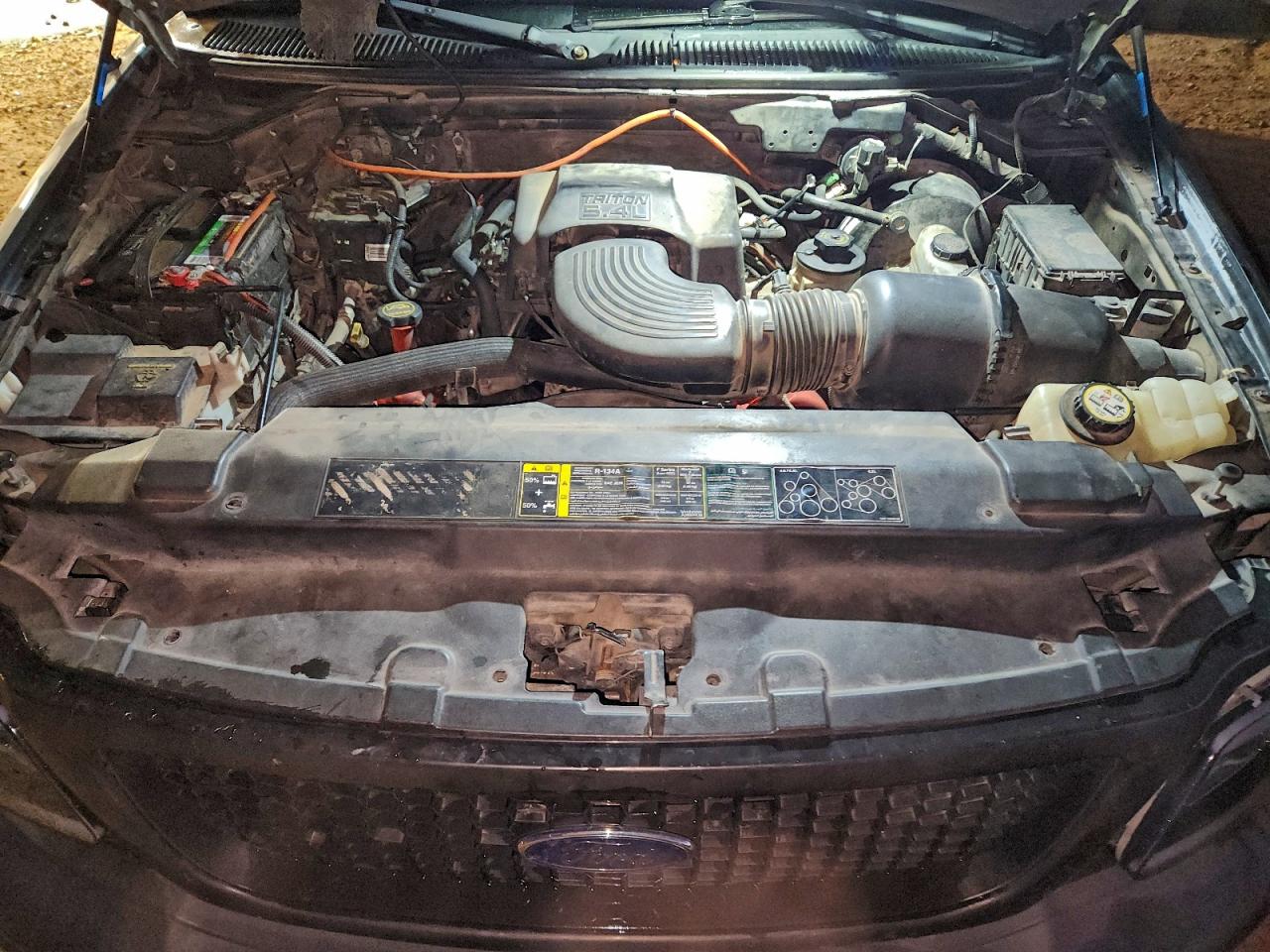 Ford F-150 Supercrew Image 12